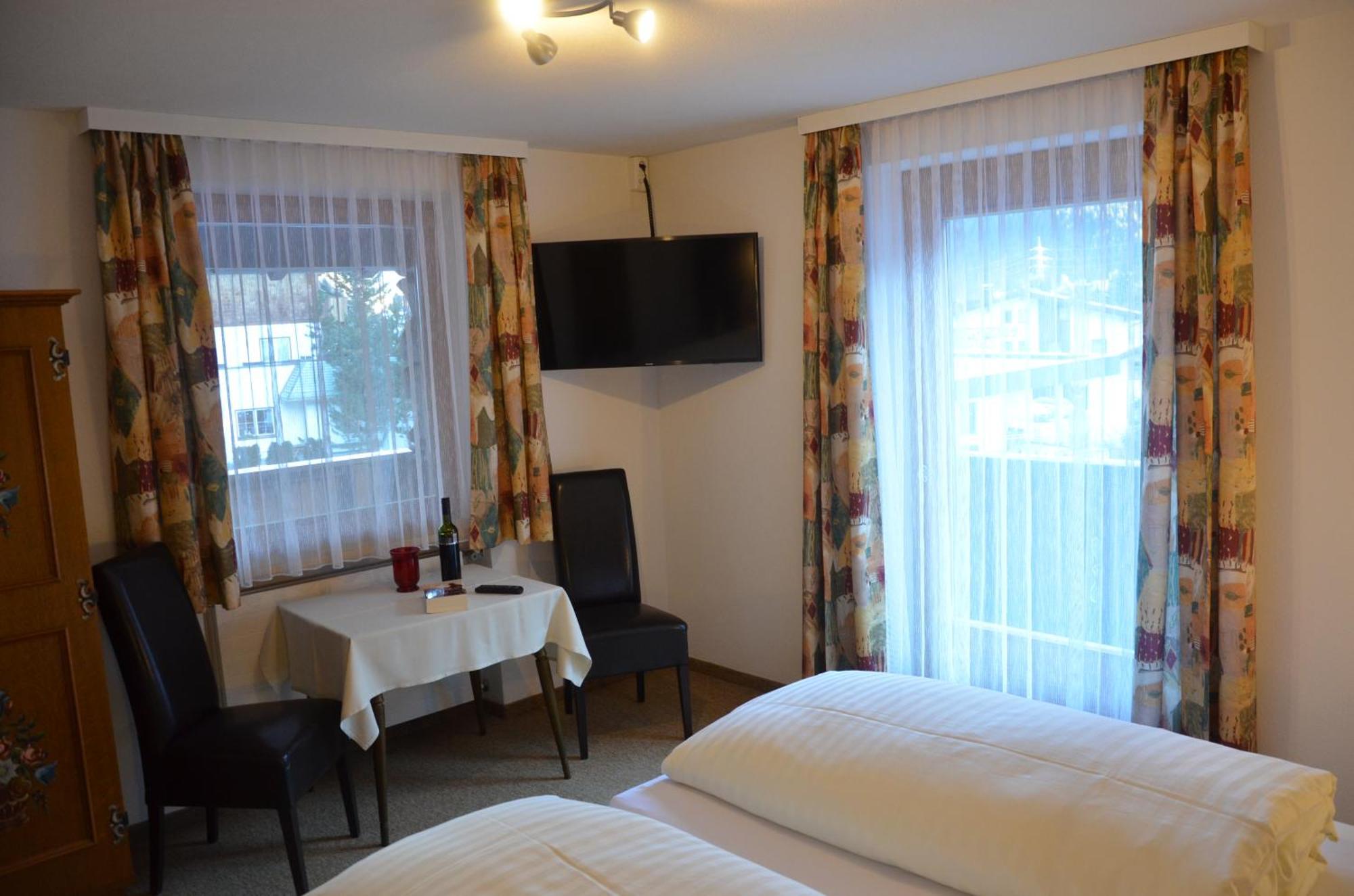 Hotel Pettneuerhof Pettneu am Arlberg Luaran gambar