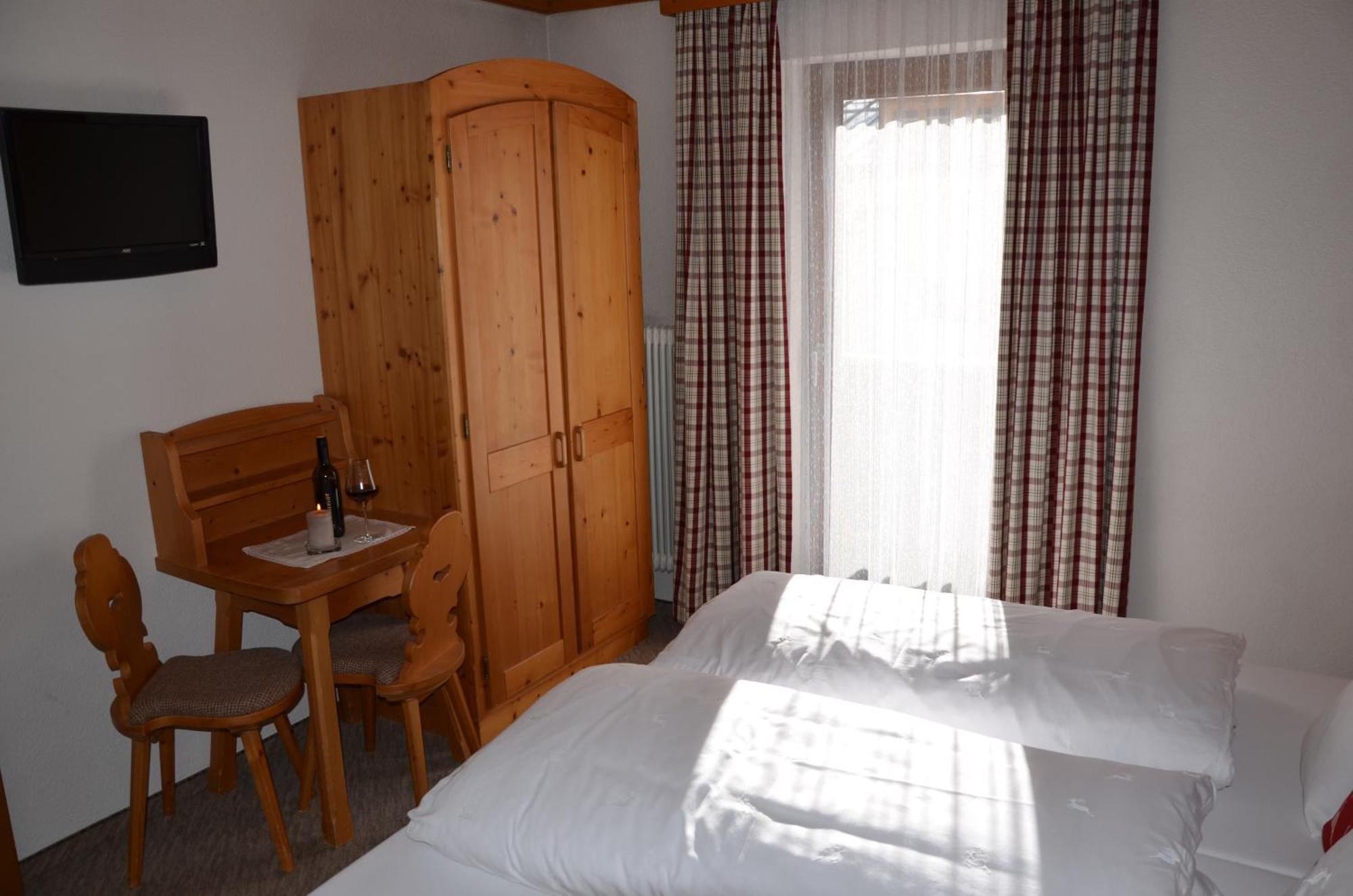 Hotel Pettneuerhof Pettneu am Arlberg Luaran gambar