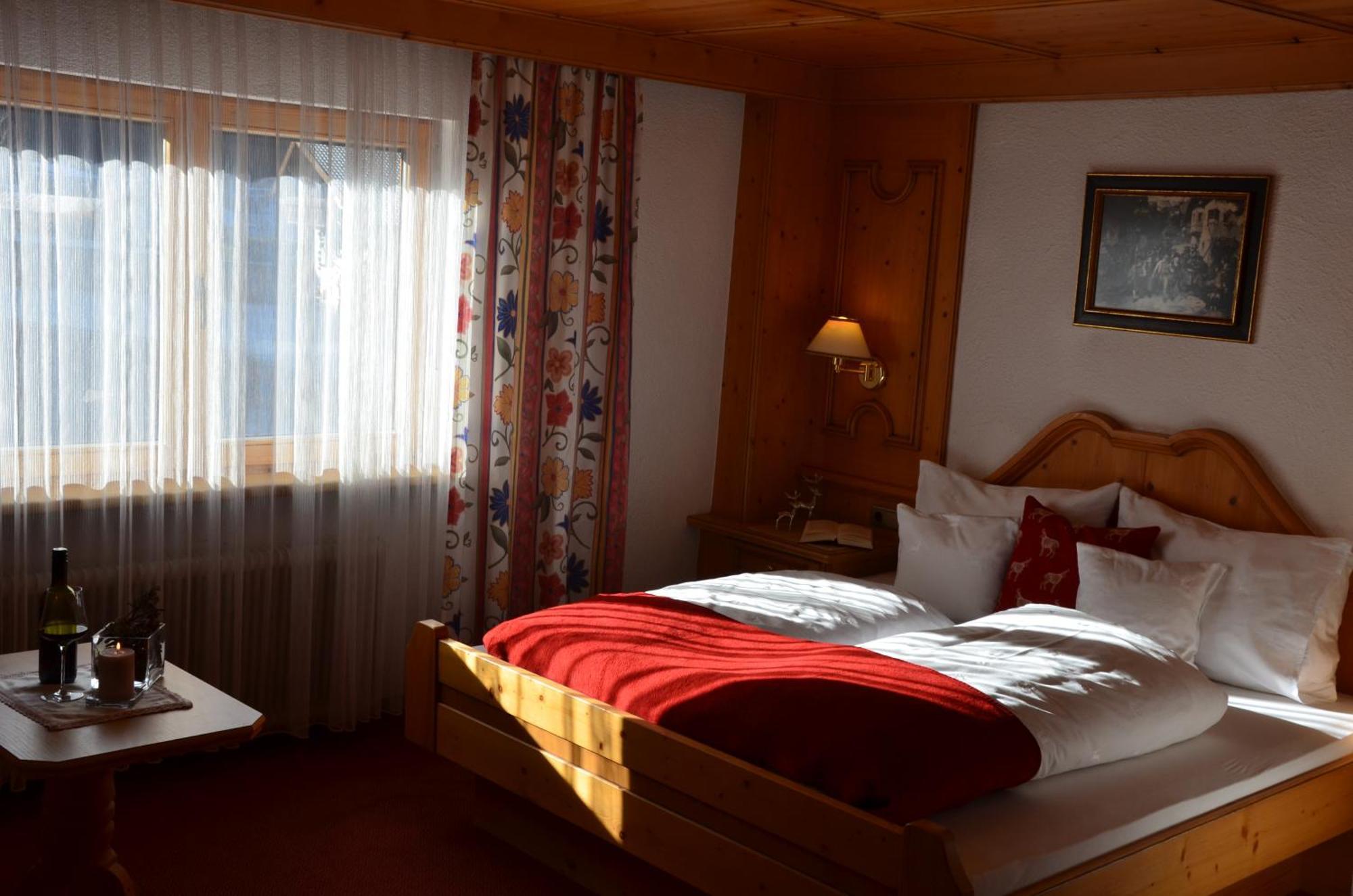 Hotel Pettneuerhof Pettneu am Arlberg Luaran gambar